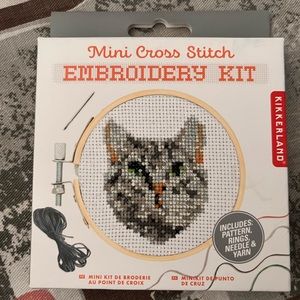 Mini cross-stitch kit 🪡🧵